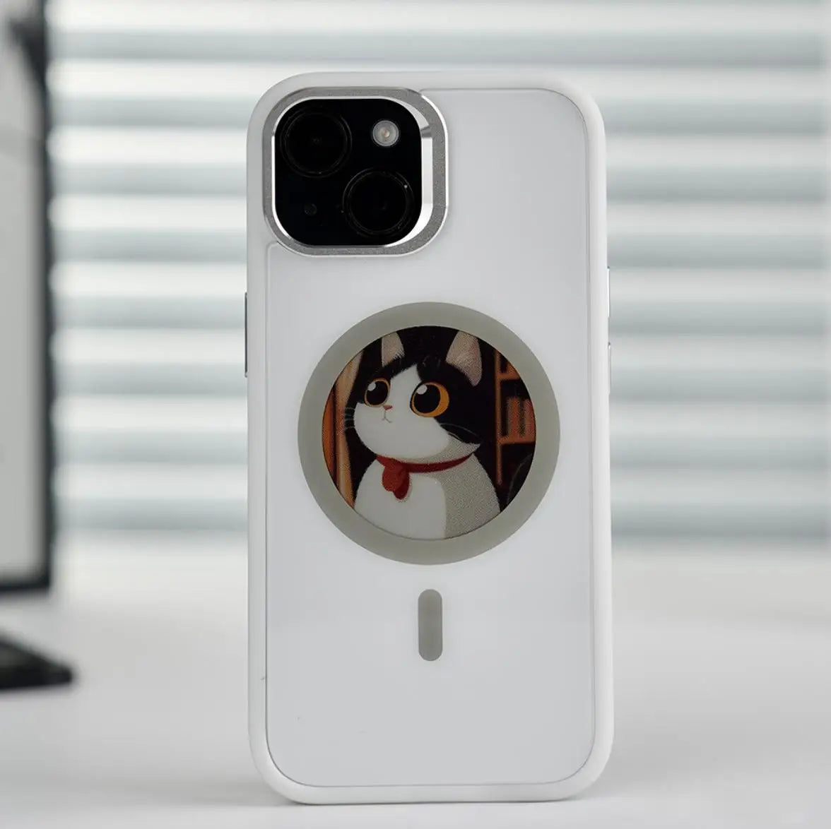2.53” E-Ink Phone Case – Wireless Display, DIY Screen, MagSafe (iPhone 13–15)